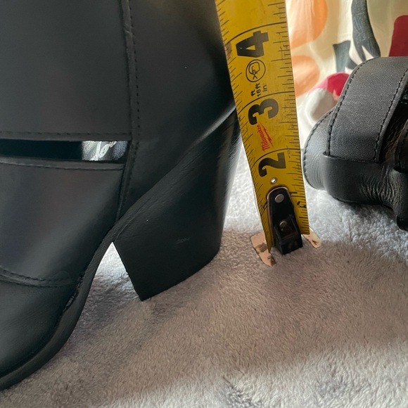 71/2 Free people ,Elegant Black Leather Women's Boots - Picture 14 of 17